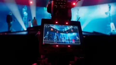 Russia’s Counterpart to the European Song Contest Proves to Be Less Camp, Rather Kremlin